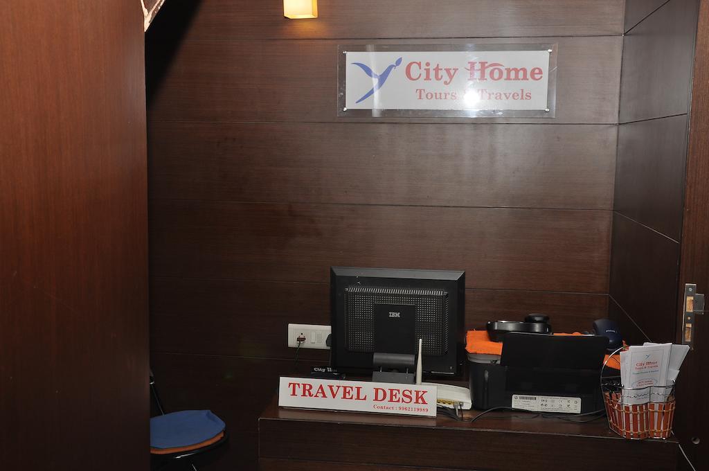 City Home Madras Buitenkant foto